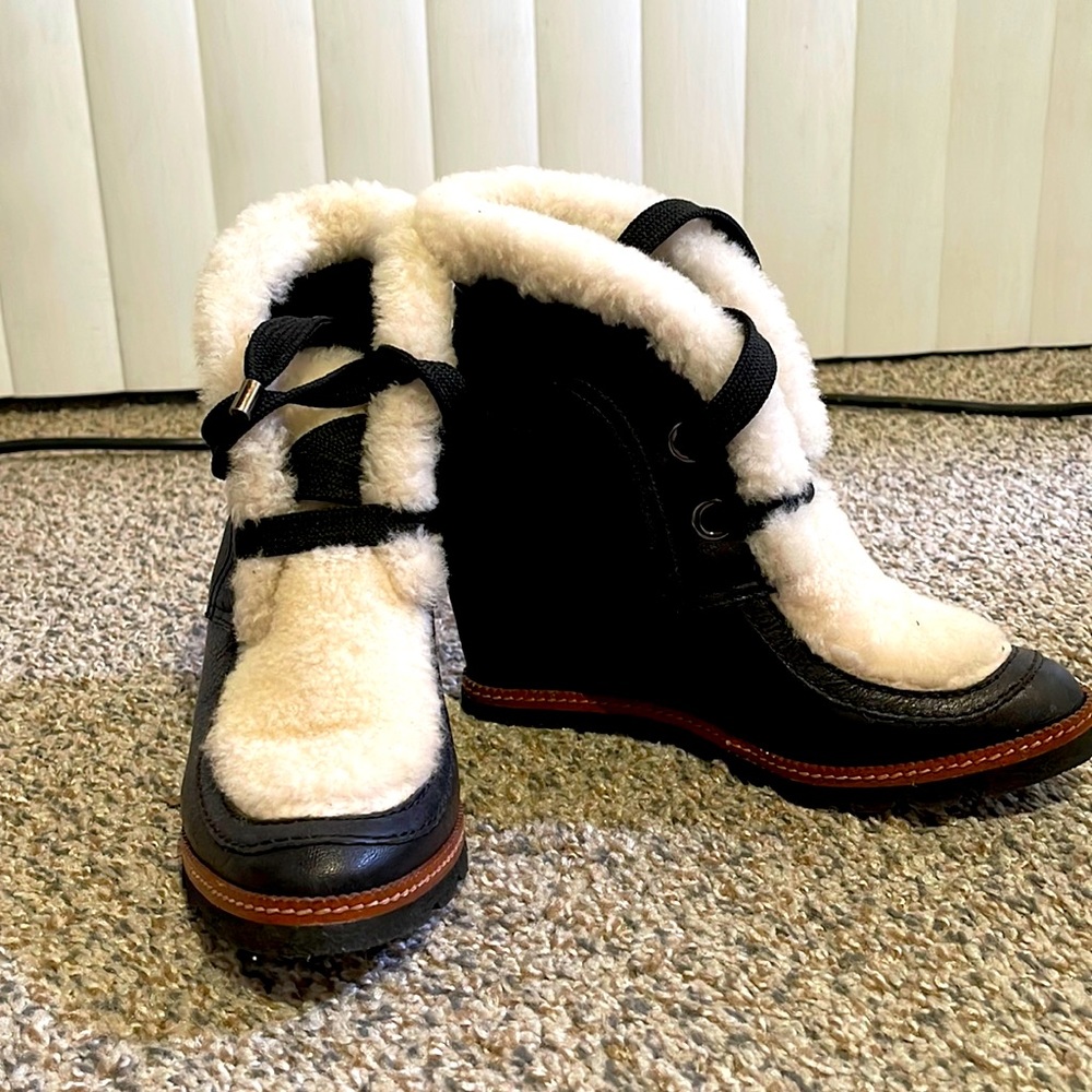 FABIANELLI BLACK WEDGE ANKLE BOOTS